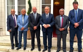 thumbnail_New Caledonia’s President Louis Mapou (red tie) and his delegation meet French minister for Overseas François-Noël Buffet (centre) in Paris on 15 November 2024 – PHOTO Gouvernement de la Nouvelle-Calédonie