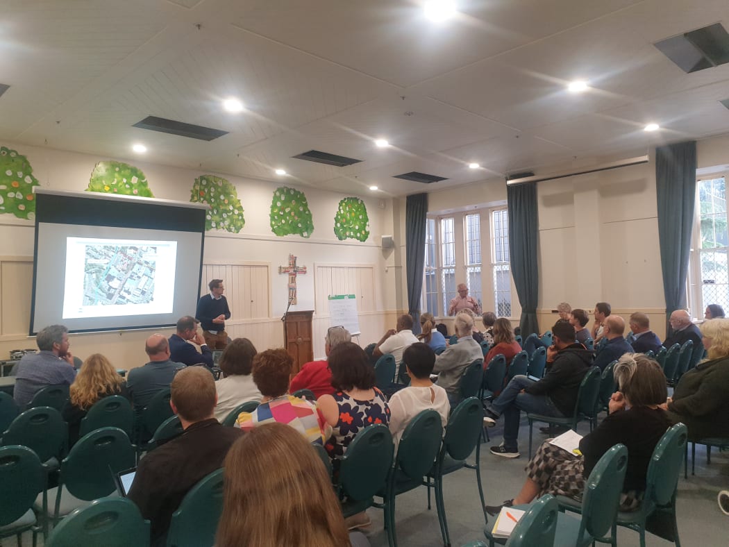 Exasperation was clear at a public meeting last night for people affected by the road closures and engineering work in central Wellington.