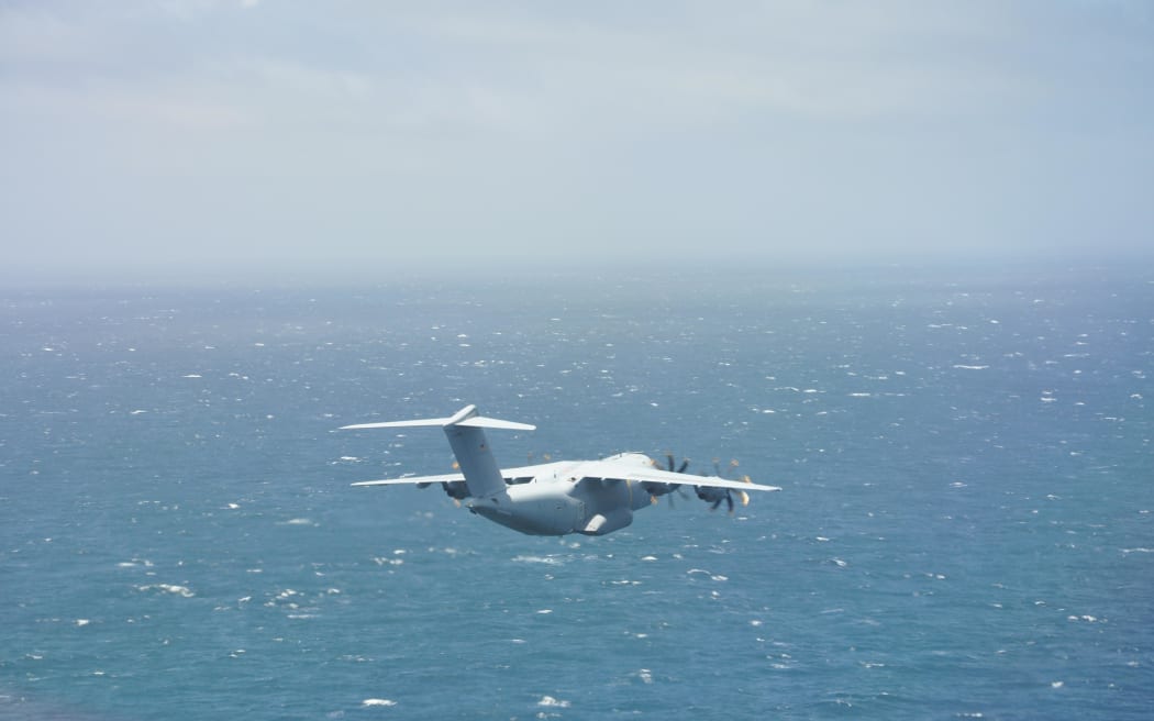 A German Air Force A400 flying across the Tasman Sea