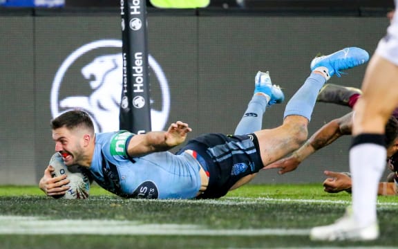 James Tedesco scores the winning try as the NSW Blues win State of Origin 2019.