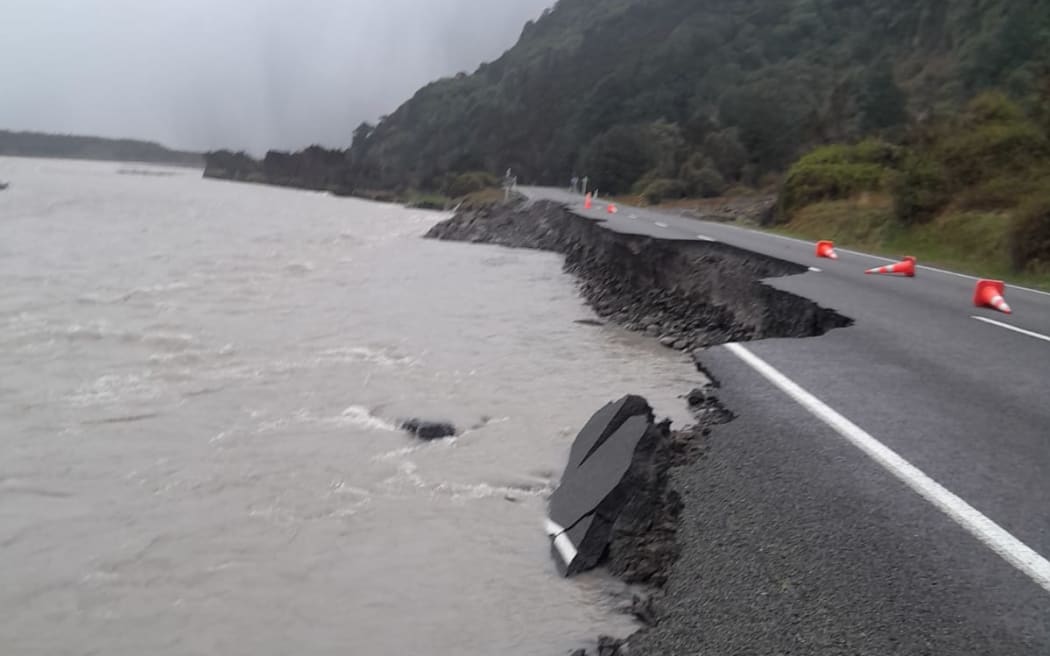 Damage to SH7 on West Coast due to storm