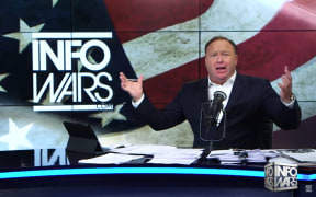 Alex Jones of Infowars blamed leftists and Islam for the Manchester attack.