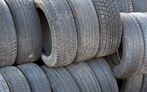 tyres (file)