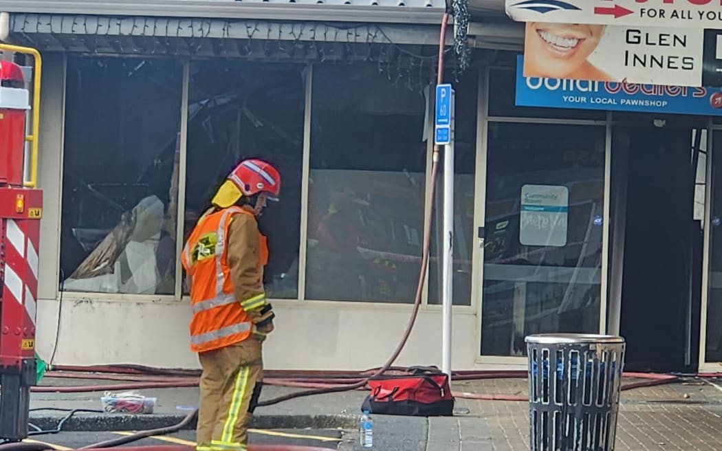 Fire crews were called to a blaze at a Work and Income New Zealand building in Glen Innes on Thursday.