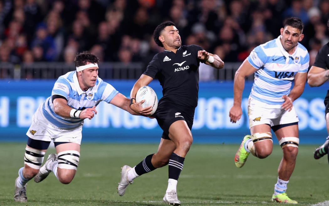 Richie Mo’unga in action against Argentina.