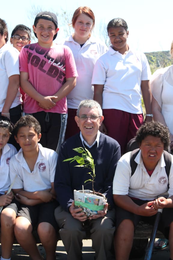 Sir Paul Callaghan visited Tolaga Bay during the transit of Venus celebrations in 2012 and was an inspiration behind the Uawanui project.
