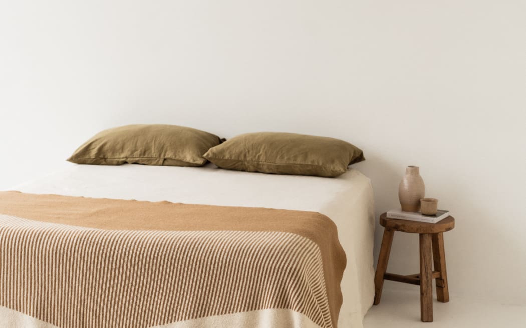 Foxtrot Home linen duvet and woolen blanket
