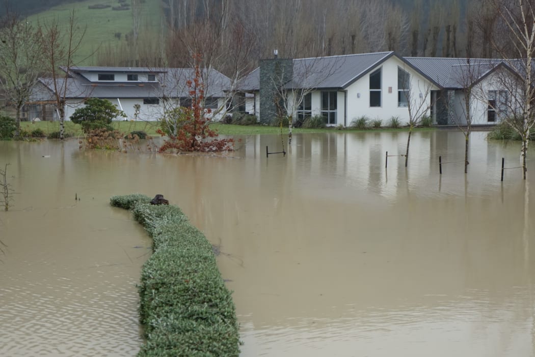 Flooding at Dunedin subdvision.