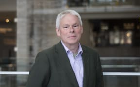 Dr Ian Griffin