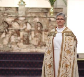 Dr Helen Jacobi