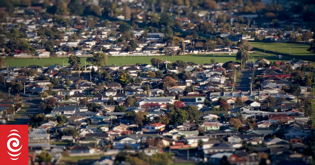 Central Wellington has NZ's cheapest homes, Herne Bay still the most expensive suburb