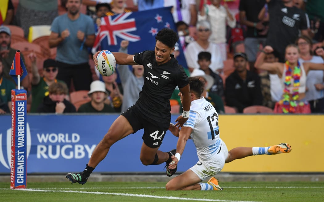 Roderick Solo of New Zealand.
New Zealand v Argentina Grand Final.
HSBC New Zealand Sevens at FMG Stadium, Hamilton, New Zealand on the Sunday 22 January 2023. Copyright Photo: Jeremy Ward / www.photosport.nz