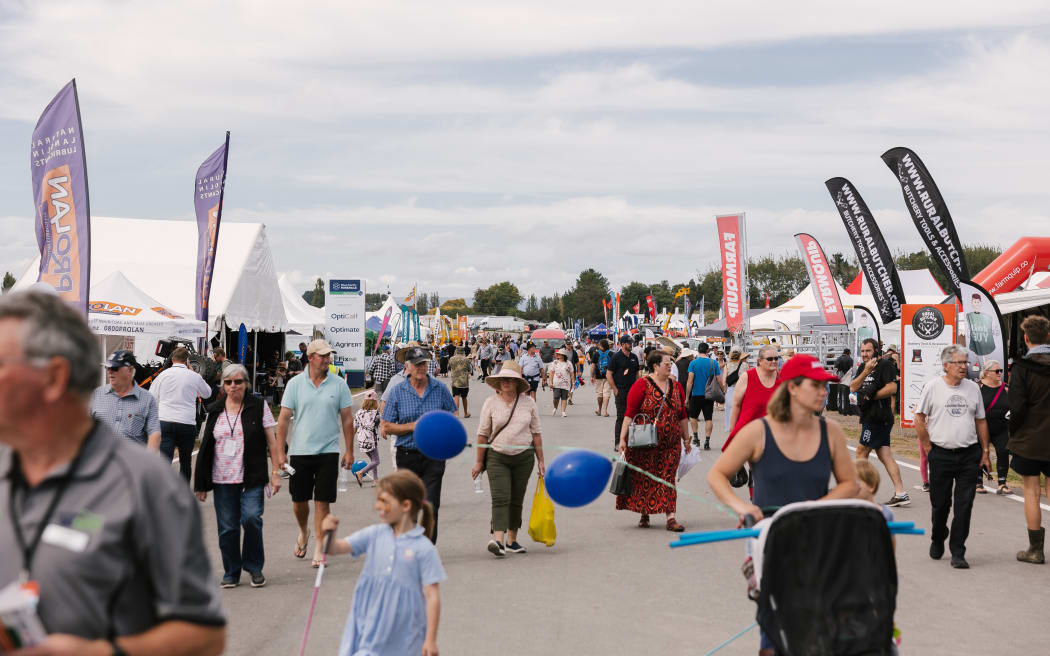 Central Districts Field Days held at Manfield in Feilding is the country's largest regional field days event.