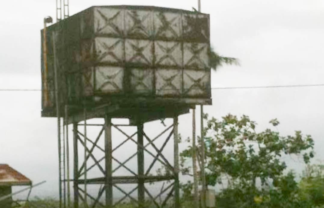 The storage tank at Aligegeo Provincial Secondary School is old and needs updating.