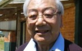 Dr James Ng