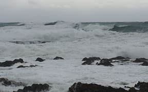 Swells on Wellington's south coast this afternoon.