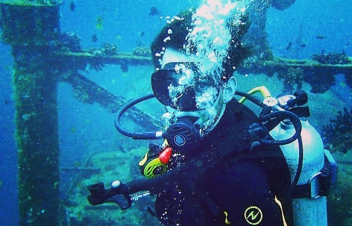 New Zealander Nick Ashley lives in Singapore.