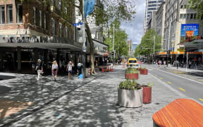 Queen St