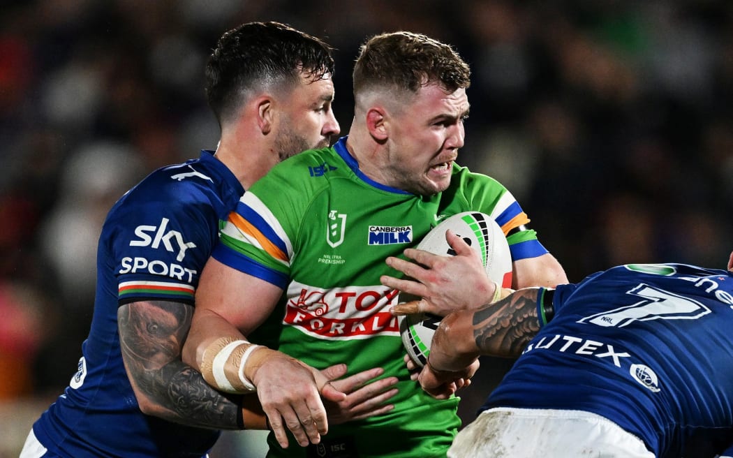 Canberra Raiders' Hudson Young playing against the Warriors in last year's NRL.