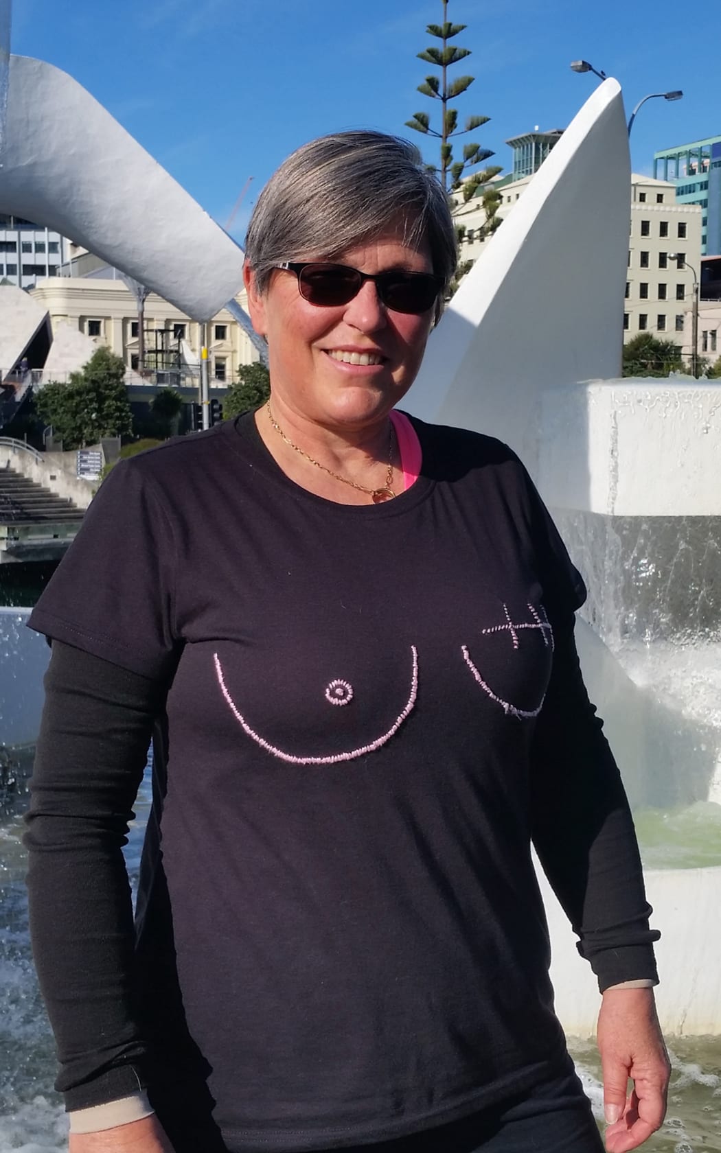 Johanna and Brit’s mum Bette, who was diagnosed with breast cancer.