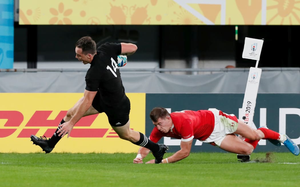 Ben Smith scores against Wales, 2019.