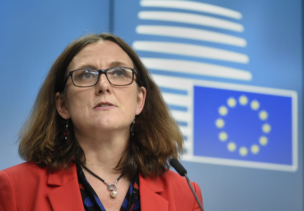 European Union Commissioner of Trade Cecilia Malmstrom (L) talks during a joint press conference after a Foreign Affairs Trade Ministers meeting at the EU headquarters in Brussels on May 22, 2018.  / AFP PHOTO / JOHN THYS