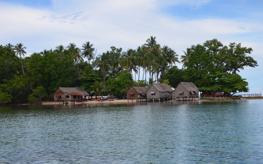 Houses on the south coast of Manus Island.