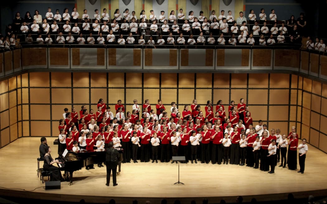 Elise Bradley and the Toronto Children's Chorus