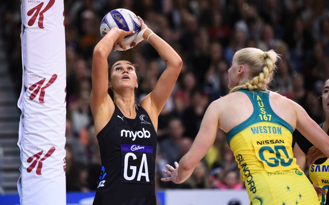 Silver Ferns player Ameliaranne Ekenasio shoots against Australian Diamonds.