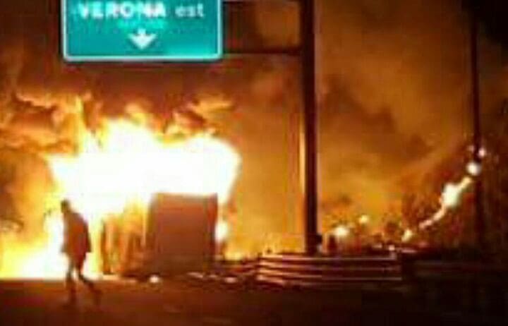 The bus that was carrying Hungarian students home to Budapest from a school trip from France caught fire after an accident on 'Verona Est' highway.