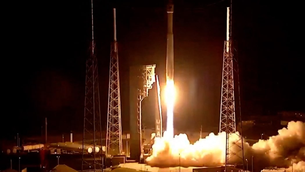 Nasa's Lucy probe will head out to the orbit of Jupiter to study two groups of asteroids that run in swarms ahead of, and behind, the gas giant.