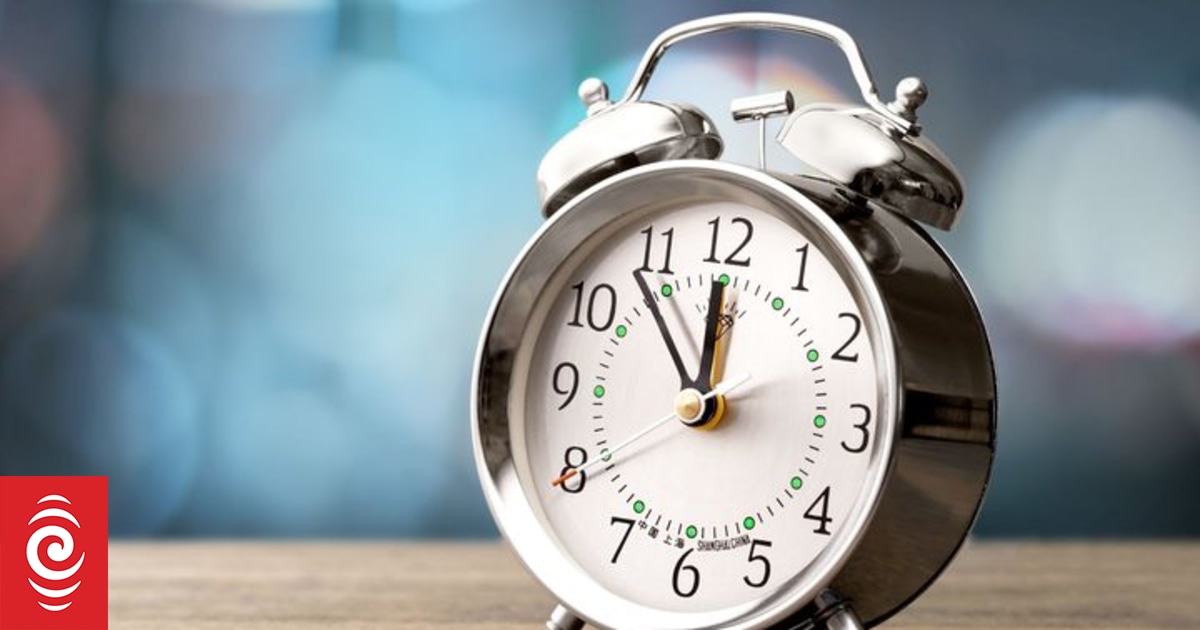 Daylight saving ends in NZ for another year RNZ News