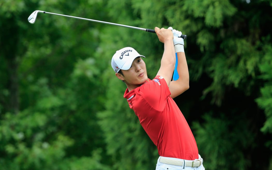 Danny Lee of New Zealand hits his tee shot on the second hole during the final round of the Tour Championship at East Lake Golf Club on September 27, 2015 in Atlanta, Georgia Sam Greenwood/Getty Images/AFP