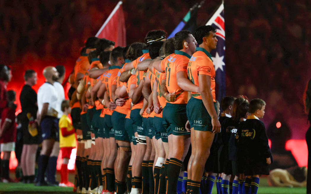 Wallabies coach Joe Schmidt has made several changes to the forward pack for the second test between Australia and the British and Irish Lions.