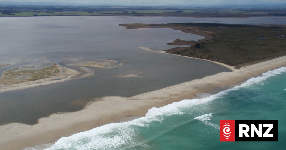 Emergency powers used to open Southland's Waituna Lagoon