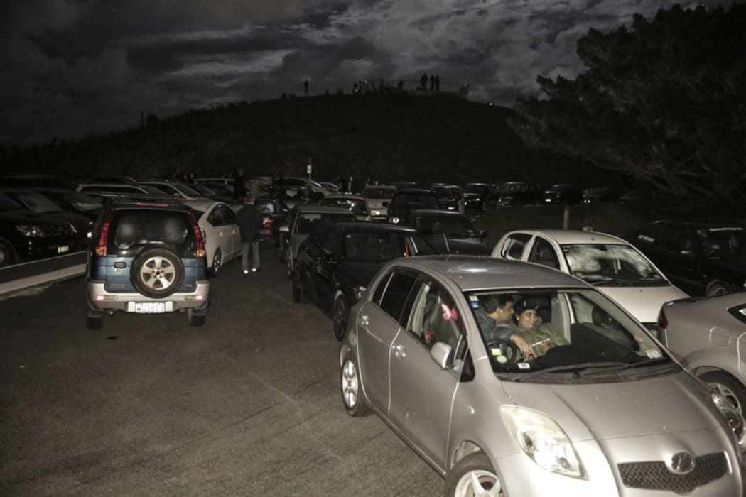 Hundreds of people moved to higher land to Mount Victoria.