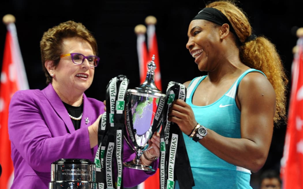 Billie Jean King (left) and Serena Williams.