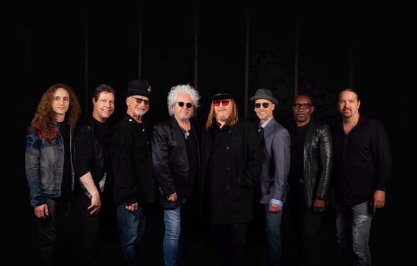 Steve Lukather (guitar/vocals) and Joseph Williams (vocals), Greg Phillinganes (keyboards / vocals), Shannon Forrest (drums), John Pierce (bass), Warren Ham (horns / percussion / vocals), and Dennis Atlas (keyboards / vocals).