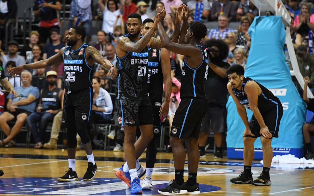 Shawn Long celebrating win with Breakers