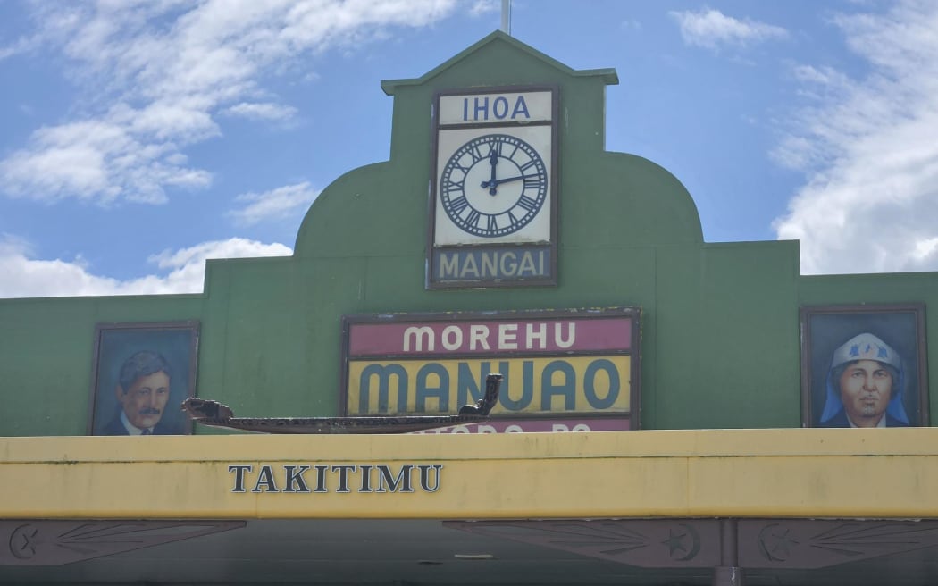 A close up of the facade, of the Manuao building at Rātana, January 2026, before renovations.