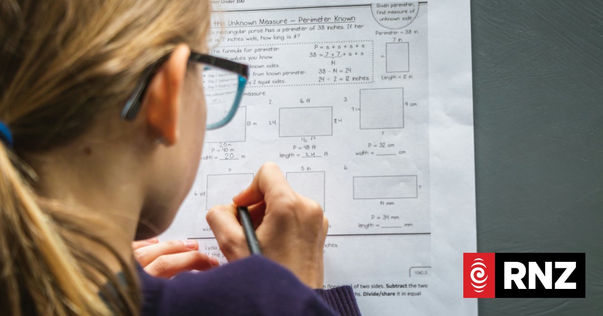 Experts warn of lower maths achievement under new curriculum