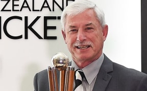 Sir Richard Hadlee with the Chapell-Hadlee trophy.