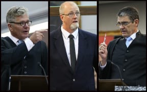 Left to right: Defence lawyer Ross Burns, Mark Lundy, Crown prosecutor Philip Morgan, QC