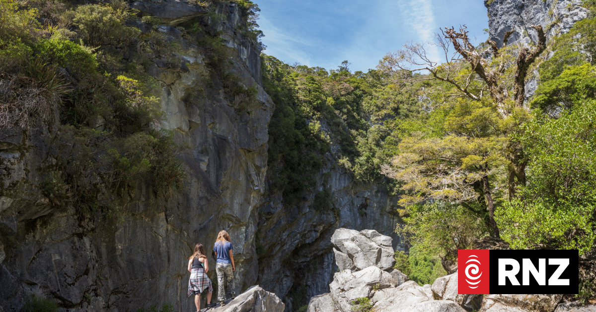 Closure of ‘spectacular’ sinkhole stuns climber - RNZ by Local Democracy Reporter - Nelson Tasman