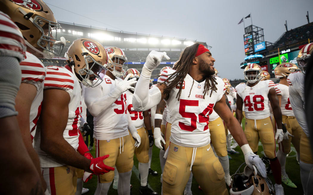 PHILADELPHIA, PA - DECEMBER 3: Fred Warner #54 of the San Francisco 49ers fires up the team before the game against the Philadelphia Eagles at Lincoln Financial Field.
