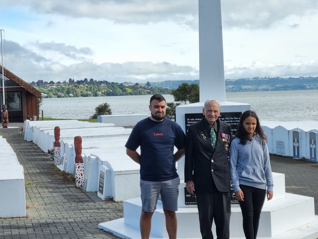 Sir Robert Gillies with family in Rotorua