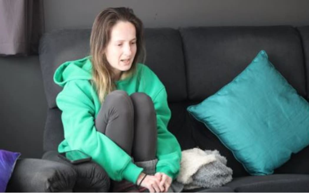 Her active lifestyle a few years' ago feels like a lifetime ago for Melissa King. The former Auckland-based retail manager and fitness instructor now cannot shower without feeling exhausted. The 28-year-old's weight is now 39kg, her skin is dry, her hair is falling out and she is unable to get a feeding tube to assist her malnourished body.