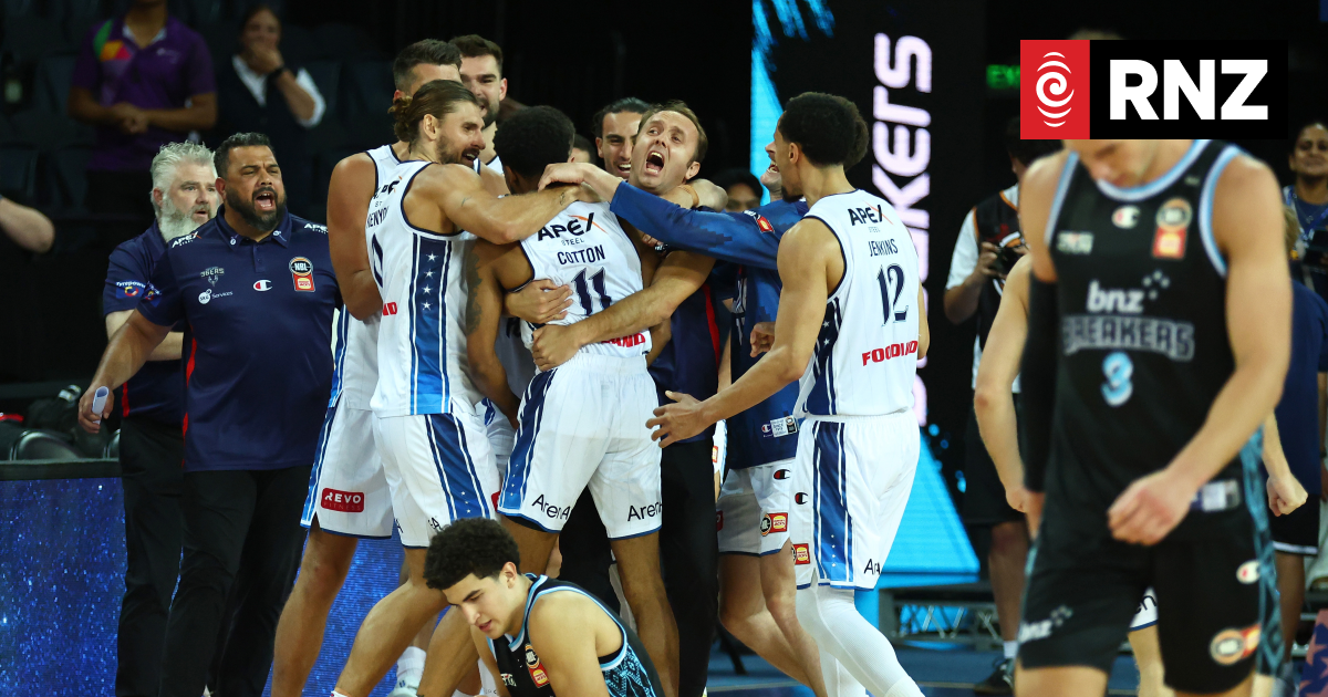 Breakers beaten with buzzer-beater