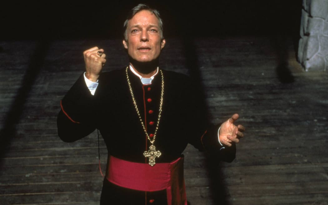 Les oiseaux se cachent pour mourir les anne?es oublie?es 
The Thorn Birds: The Missing Years 
1996
real Kevin James Dobson
Richard CHAMBERLAIN;
COLLECTION CHRISTOPHEL © Warner BROS. (Photo by WARNER BROS. / Collection ChristopheL via AFP)