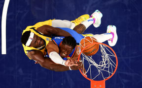 INDIANAPOLIS, INDIANA - JUNE 19: Pascal Siakam #43 of the Indiana Pacers dunks against Jalen Williams #8 of the Oklahoma City Thunder during the third quarter in Game Six of the 2025 NBA Finals at Gainbridge Fieldhouse on June 19, 2025 in Indianapolis, Indiana. NOTE TO USER: User expressly acknowledges and agrees that, by downloading and or using this photograph, User is consenting to the terms and conditions of the Getty Images License Agreement.   Maddie Meyer/Getty Images/AFP (Photo by Maddie Meyer / GETTY IMAGES NORTH AMERICA / Getty Images via AFP)